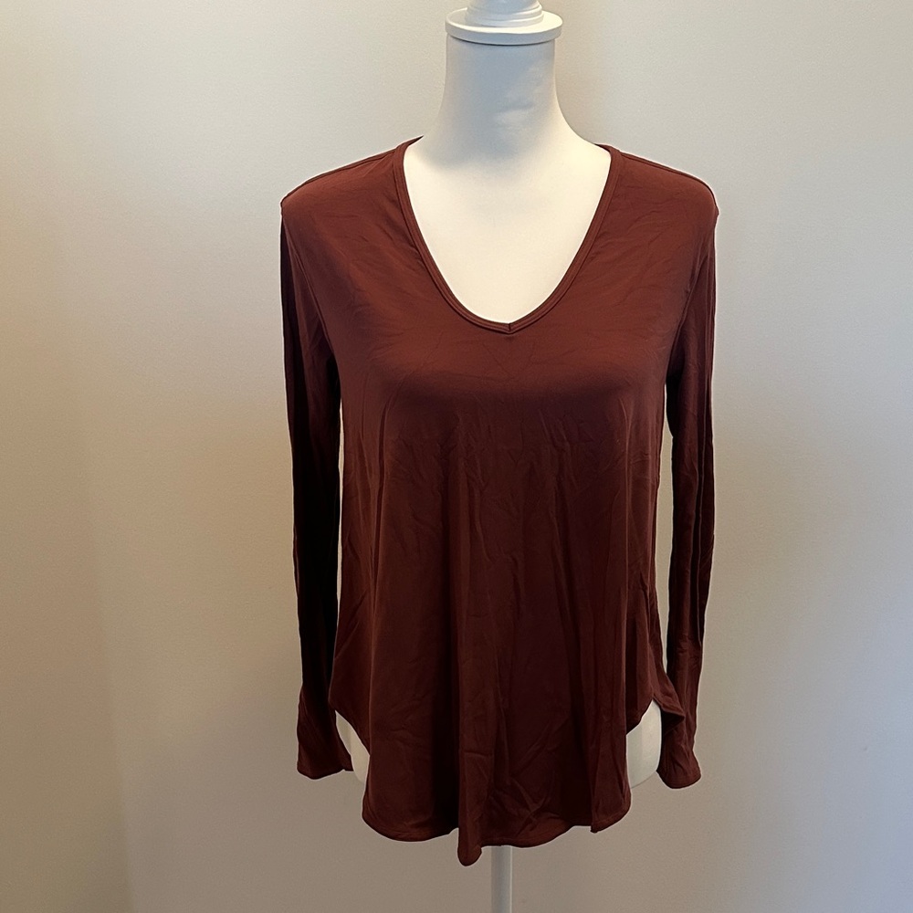 Lululemon Athletica V-Neck Long Sleeve Top